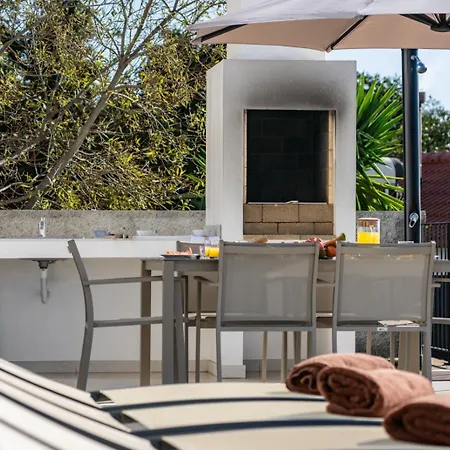 Wonderful Tranquil With Poolcasa Laranja Villa Prazeres