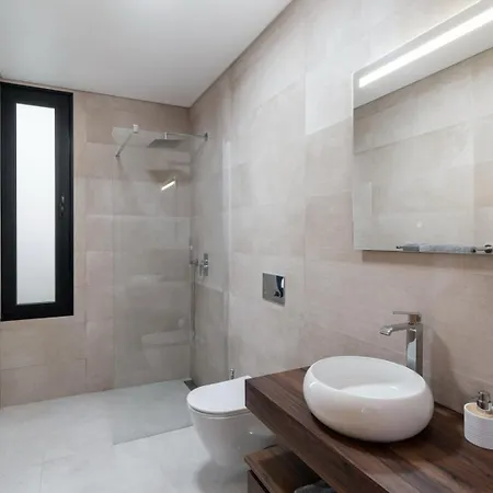 Wonderful Tranquil With Poolcasa Laranja