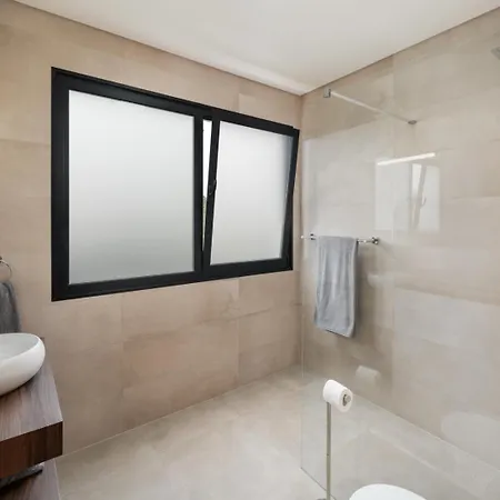 Wonderful Tranquil With Poolcasa Laranja Villa