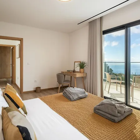 Wonderful Tranquil With Poolcasa Laranja